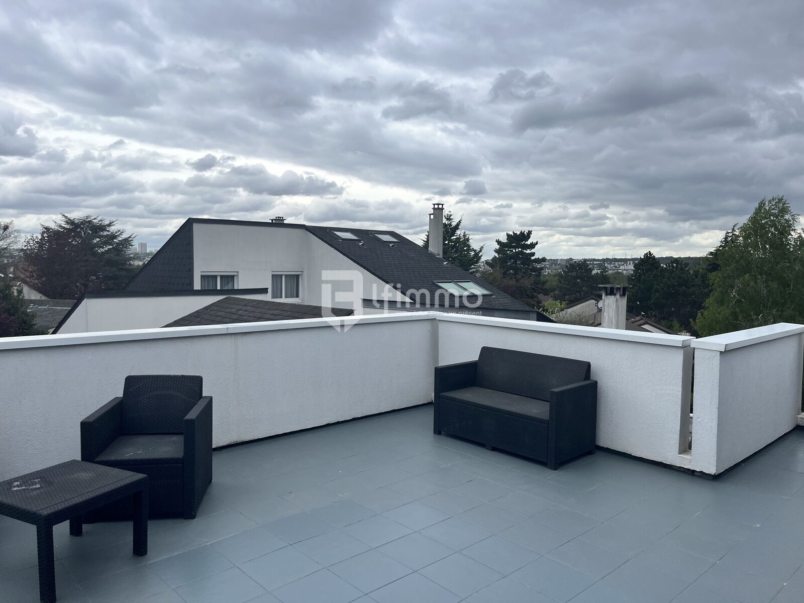 Appartement-maison 5 pièces quartier médiathèque Bry sur Marne - Img 7405