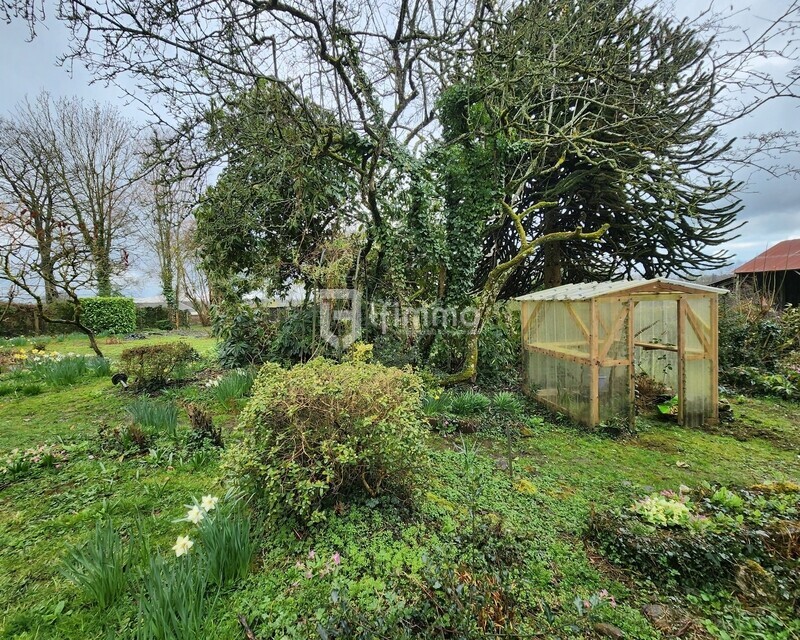 Maison à rénover avec un beau potentiel - 20250323 160418