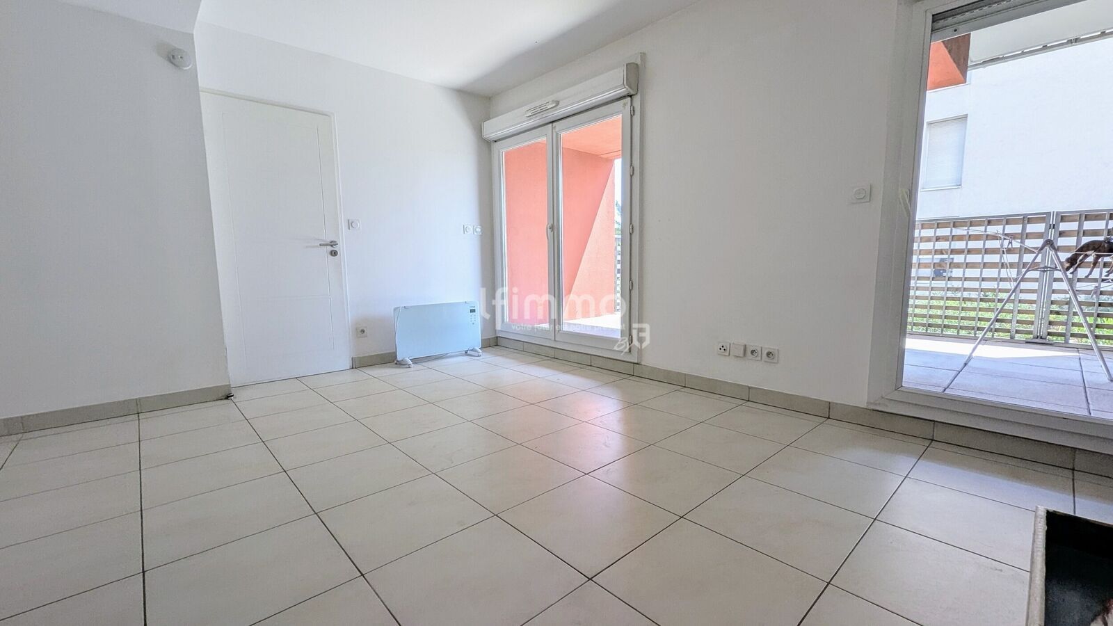 T2 de 41 m² - parking - La Lironde - Sejour 3
