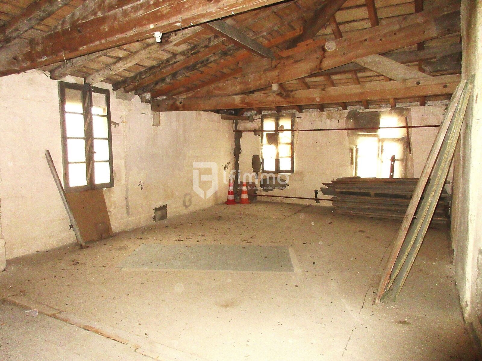 Maisin de ville à restaures - Img 4048