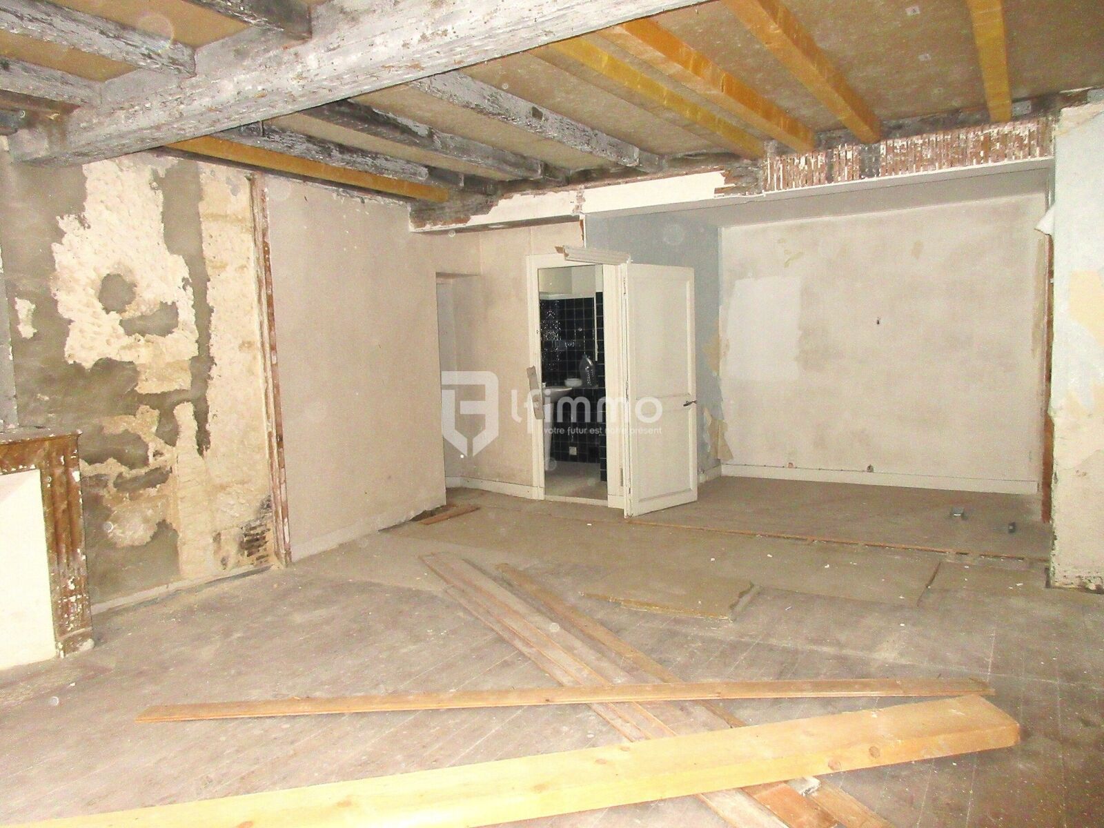 Maisin de ville à restaures - Img 4051