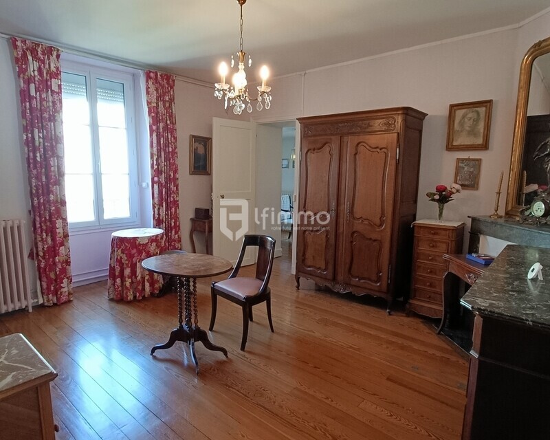 Provins maison de ville 100m² et grenier 85 m² au calme. Petit ext. - Img20250404143023