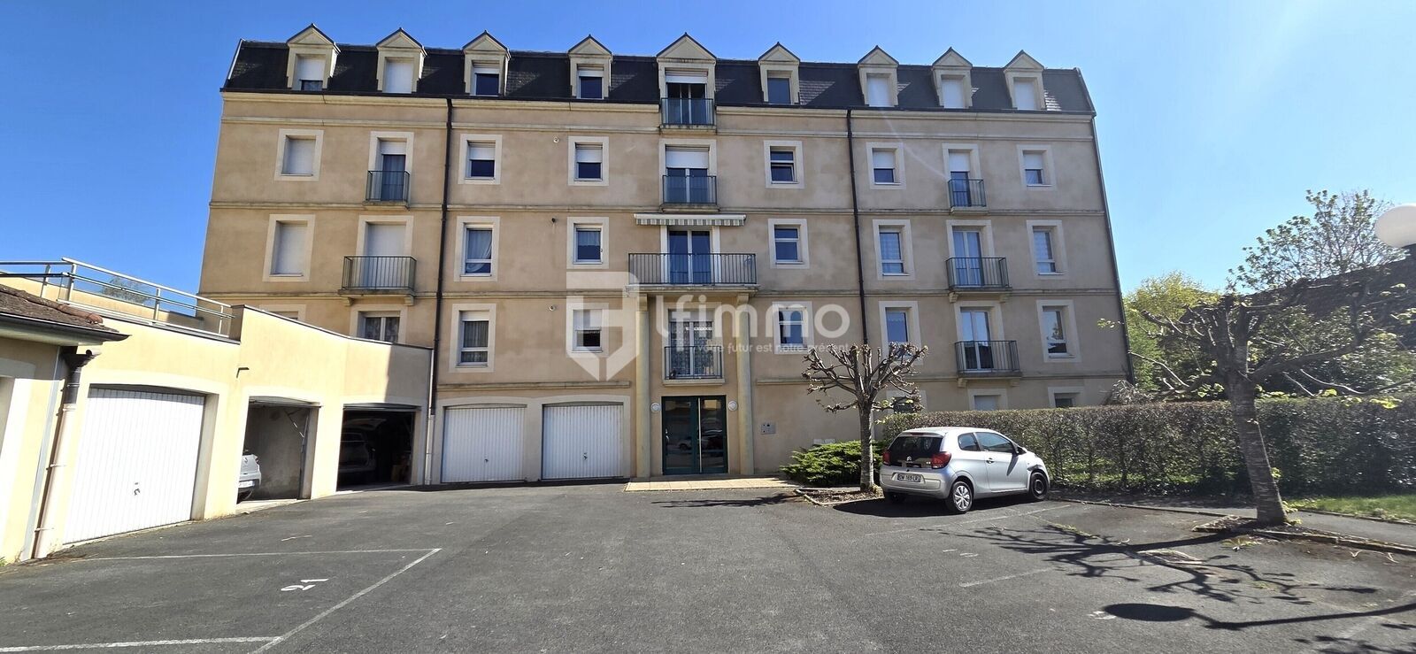 Bel appartement en centre ville avec terrasse, balcon et jardin! - Résidence avant 1