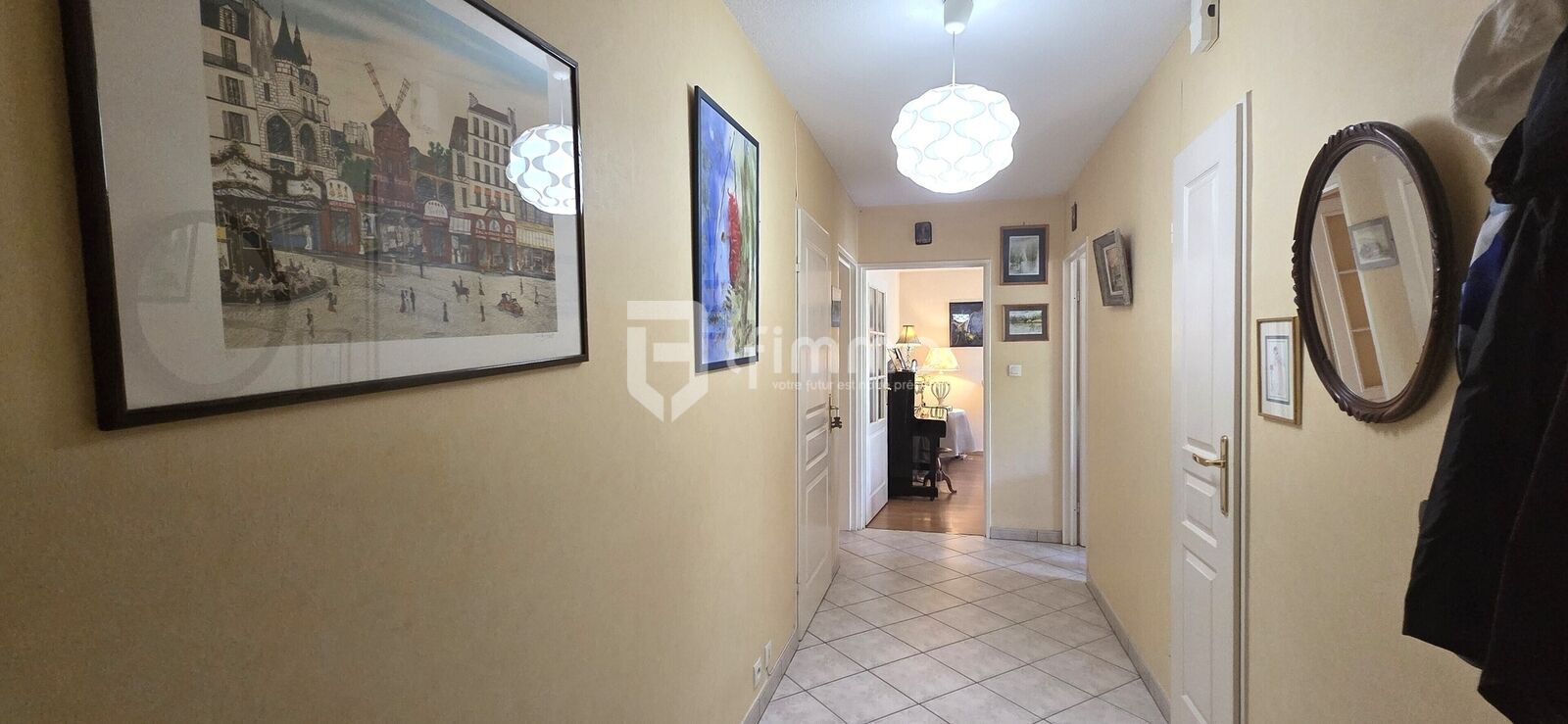 Bel appartement en centre ville avec terrasse, balcon et jardin! - Entrée 1