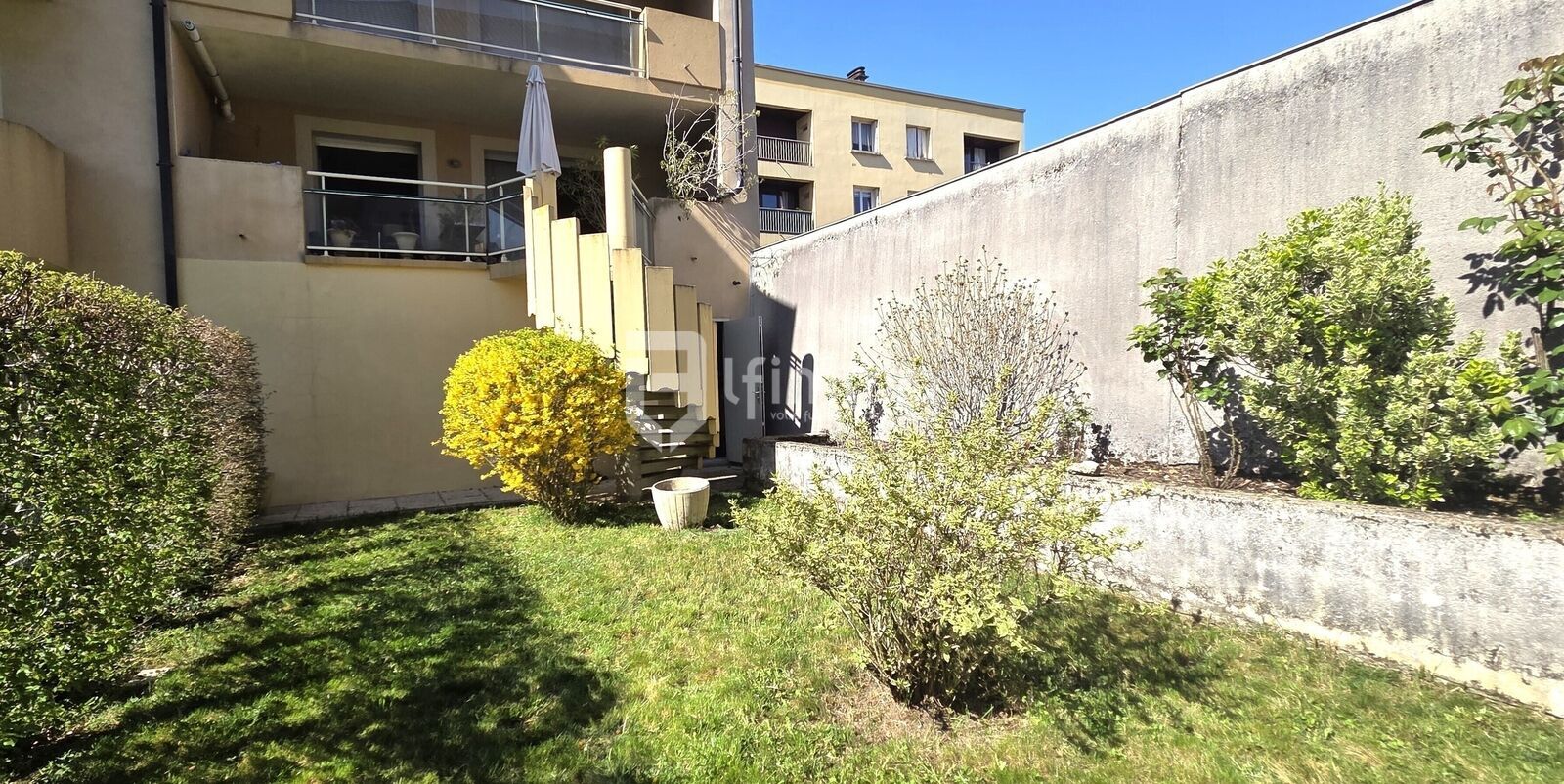 Bel appartement en centre ville avec terrasse, balcon et jardin! - Balcon 2