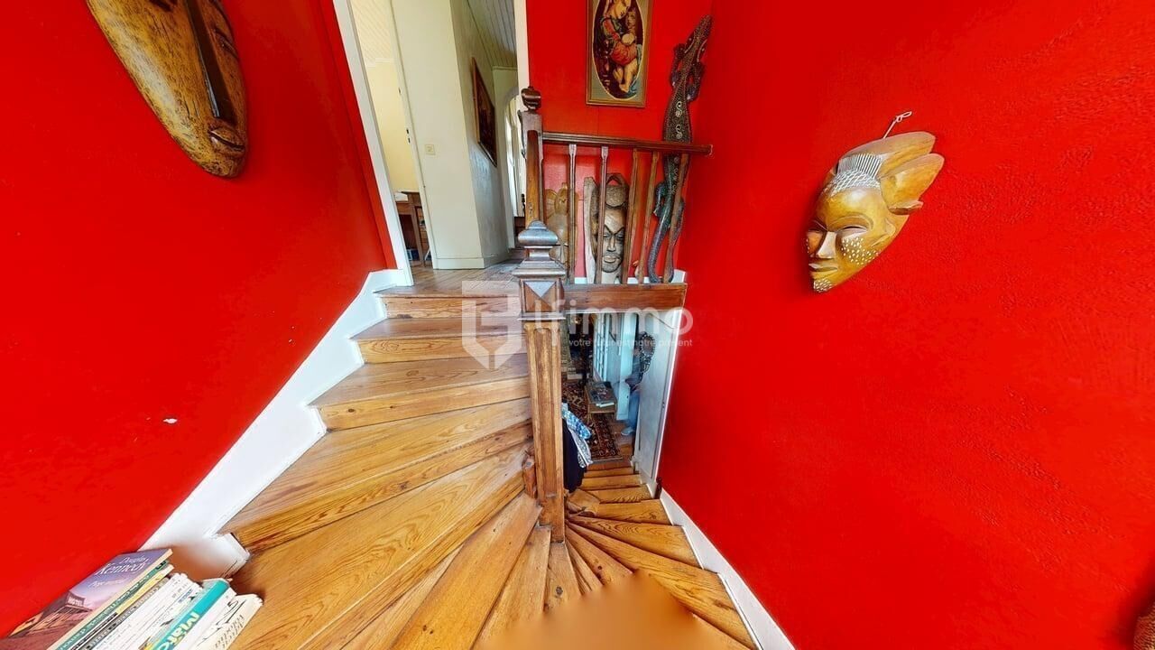 Maison de famille  - Une-maison-de-famille-au-charme-dantan-04172025 001825