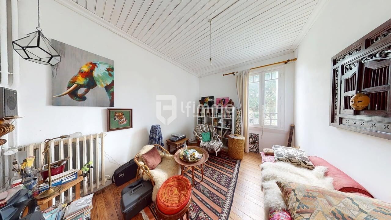 Maison de famille  - Une-maison-de-famille-au-charme-dantan-04172025 002134