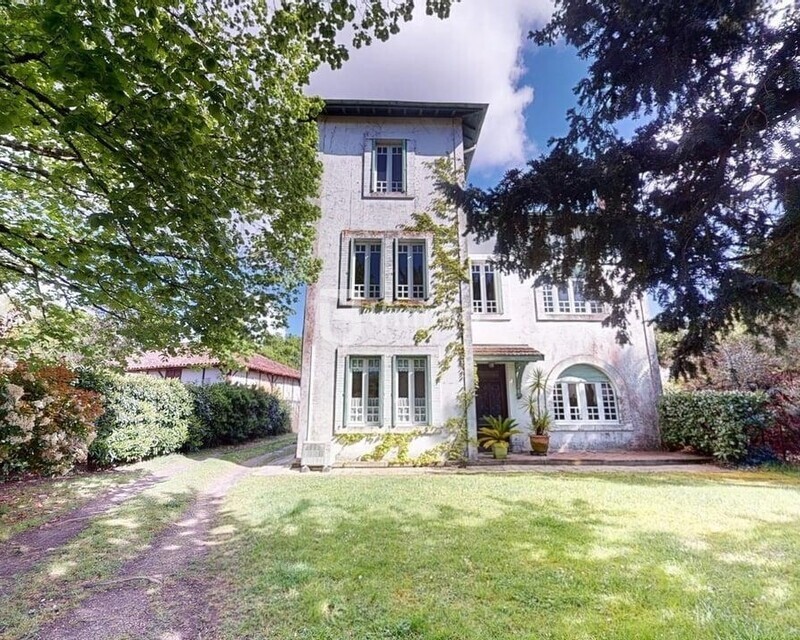 Maison de famille  - Une-maison-de-famille-au-charme-dantan-04172025 001613