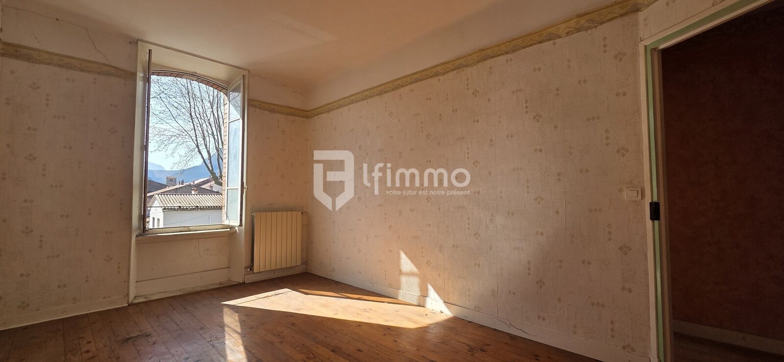 Immeuble 2 logements et garage de 120 m2 - 20250405 110433