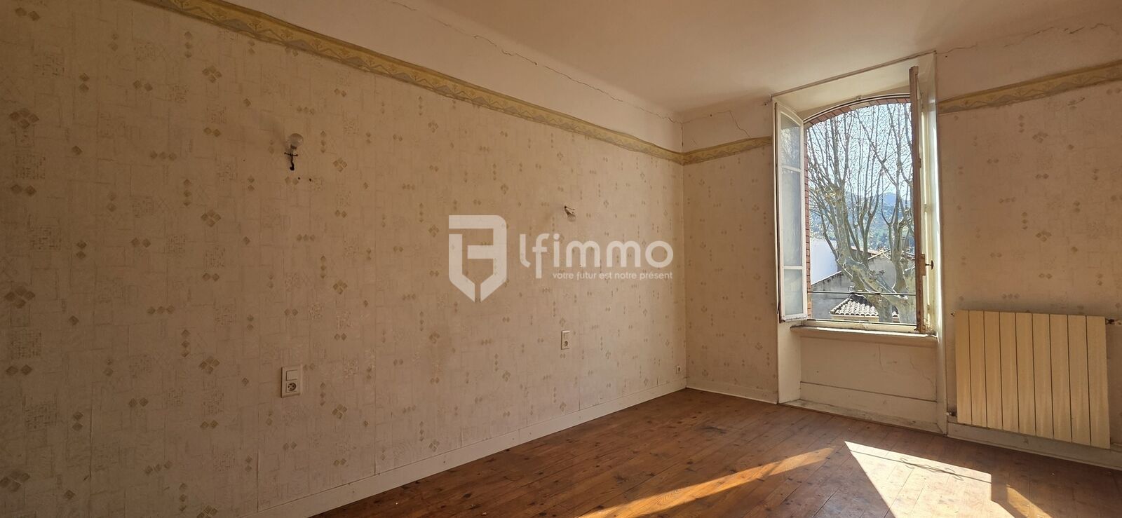 Immeuble 2 logements et garage de 120 m2 - 20250405 110411