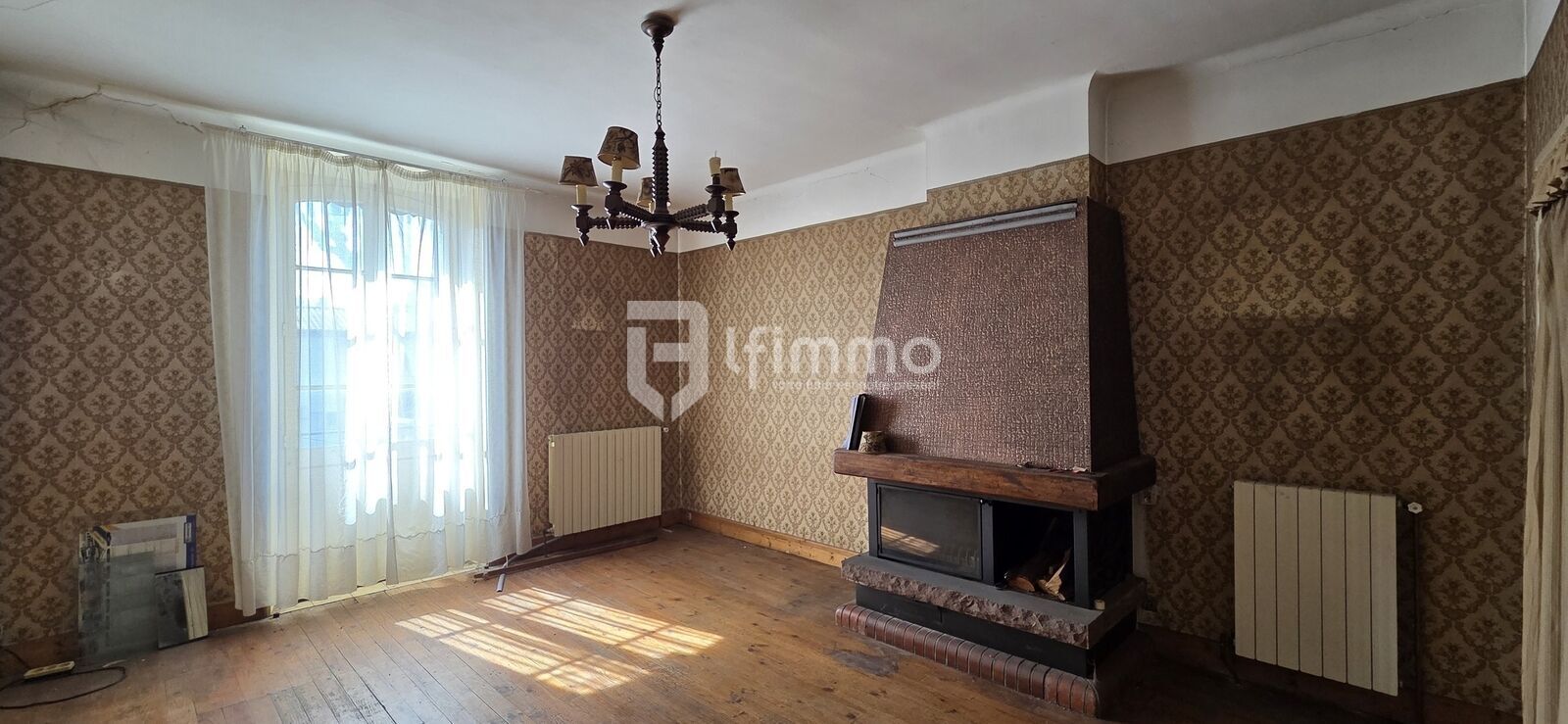 Immeuble 2 logements et garage de 120 m2 - 20250405 114915