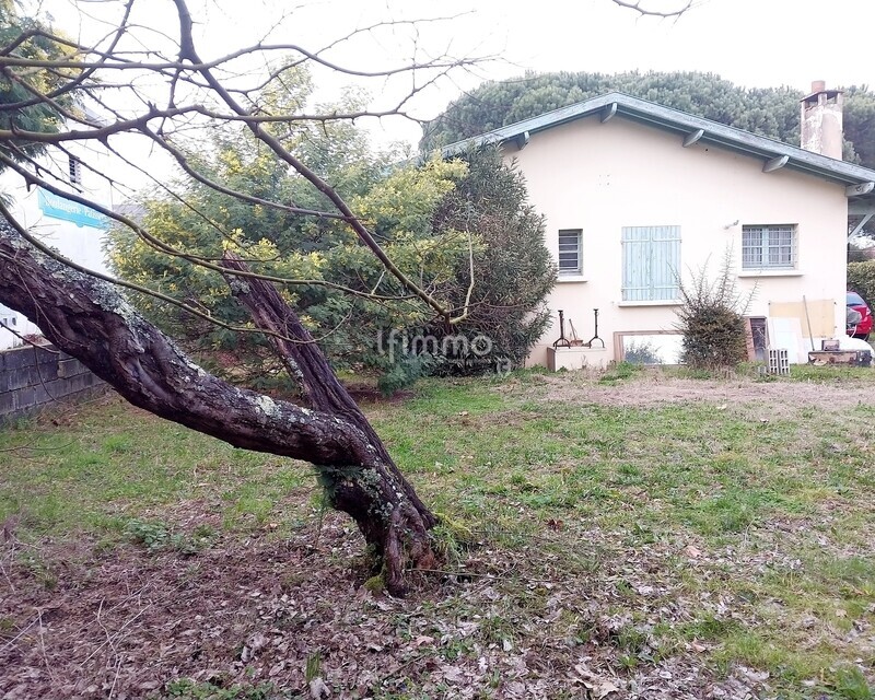 Maison 4 pièces avec terrain de 730 m2 et garage - 20250216 180933