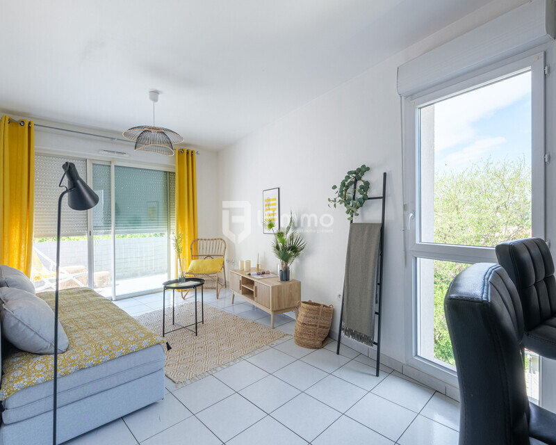 Appartement T3 au dernière étage 187 000€ FAI - 005-4 avenue victor hugo - carbon-blanc- valoriservendre