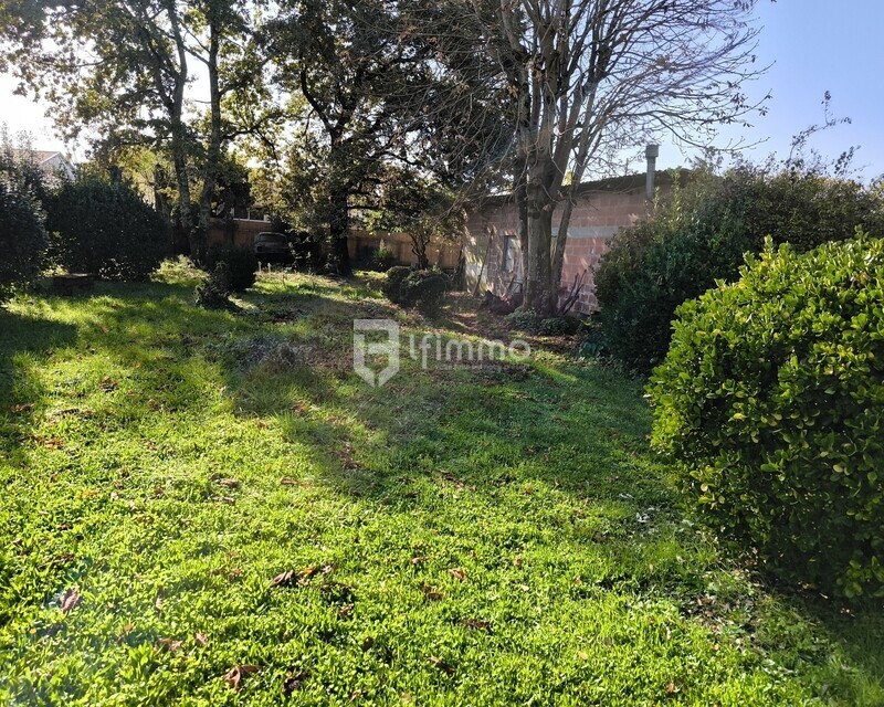 Chai à rénover 170 000€ FAI - Img 20241030 105956