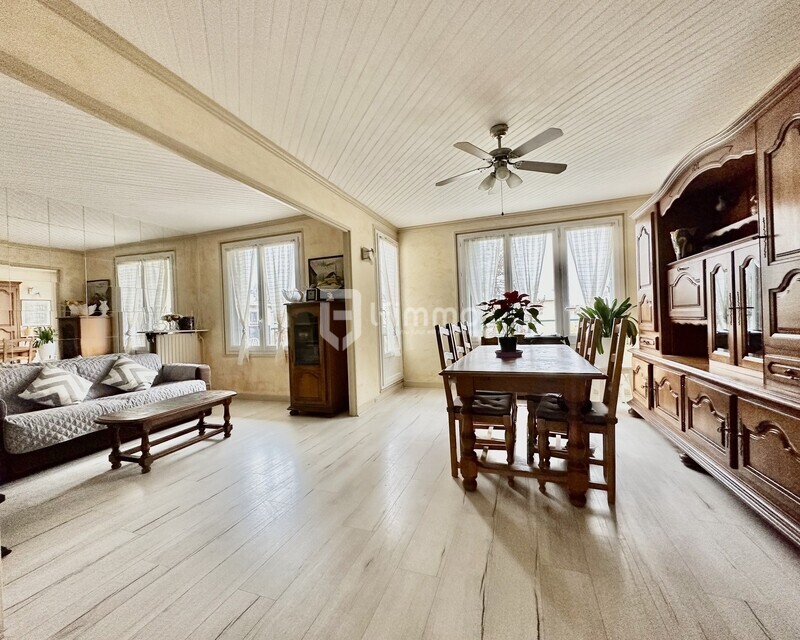 Bondy- Appartement 4P- 68 m2- Terrasse- Cave- Parking - Salon/Salle à manger