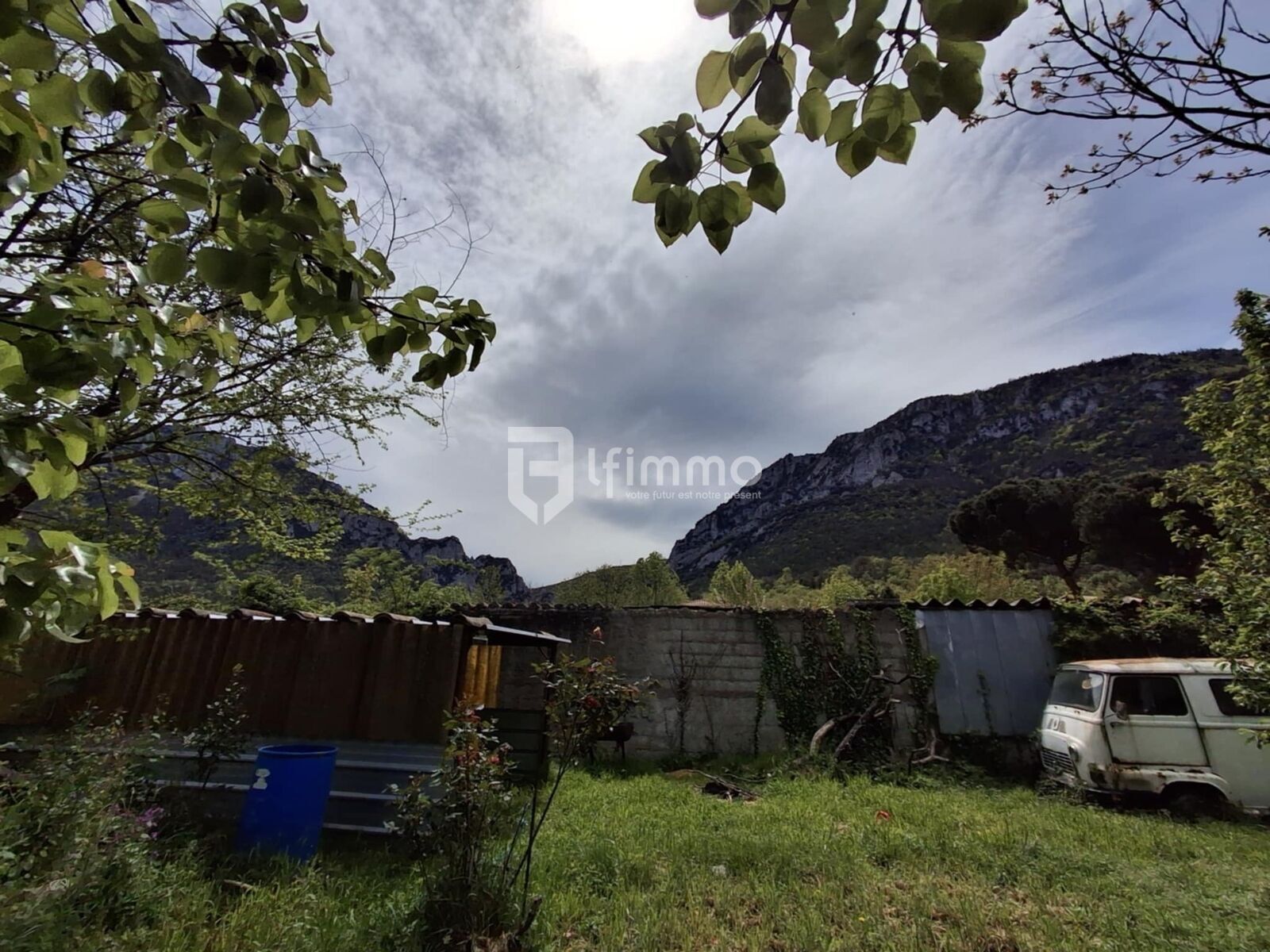 Maison avec jardin  - 64dd1426-4242-4bb7-89fa-6df6963964d2