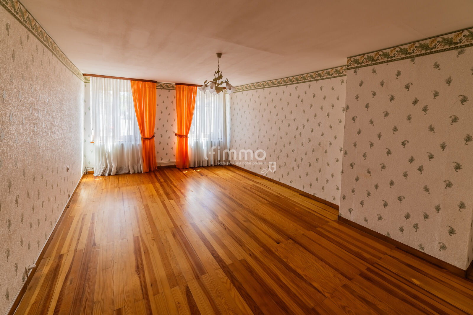 Maison ancienne - 07 mai 2025-12445c9a4165-hdr