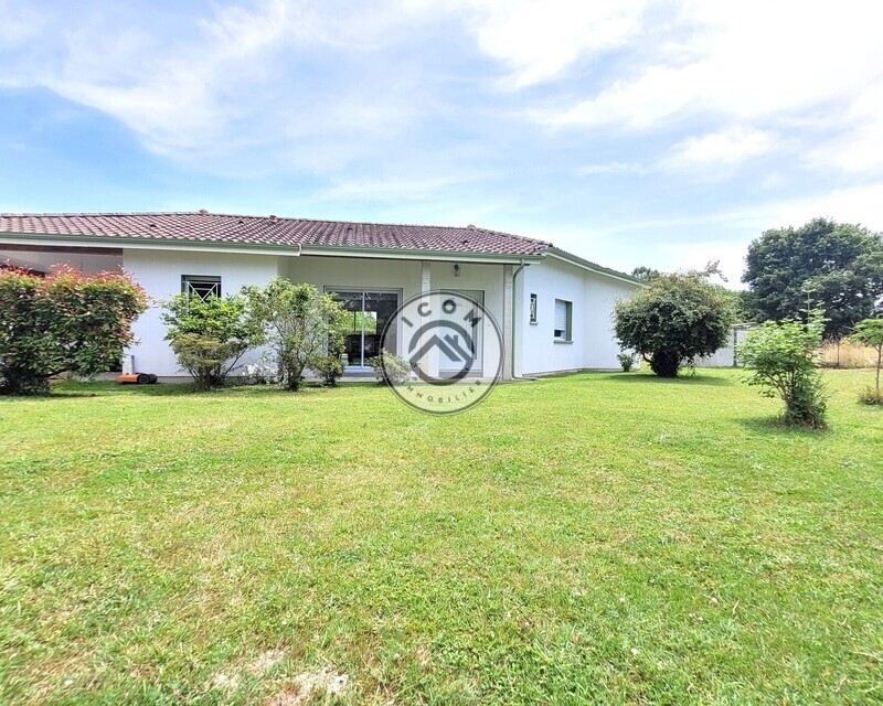 Villa contemporaine avec piscine  - 1 facade maison