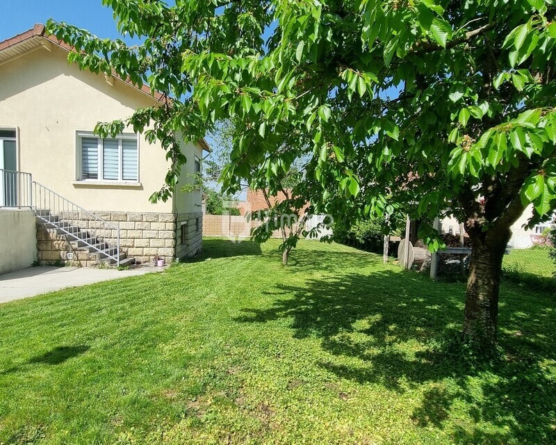 Maison Coupvray avec jardin face au Parc du Château  - 20250502 153608