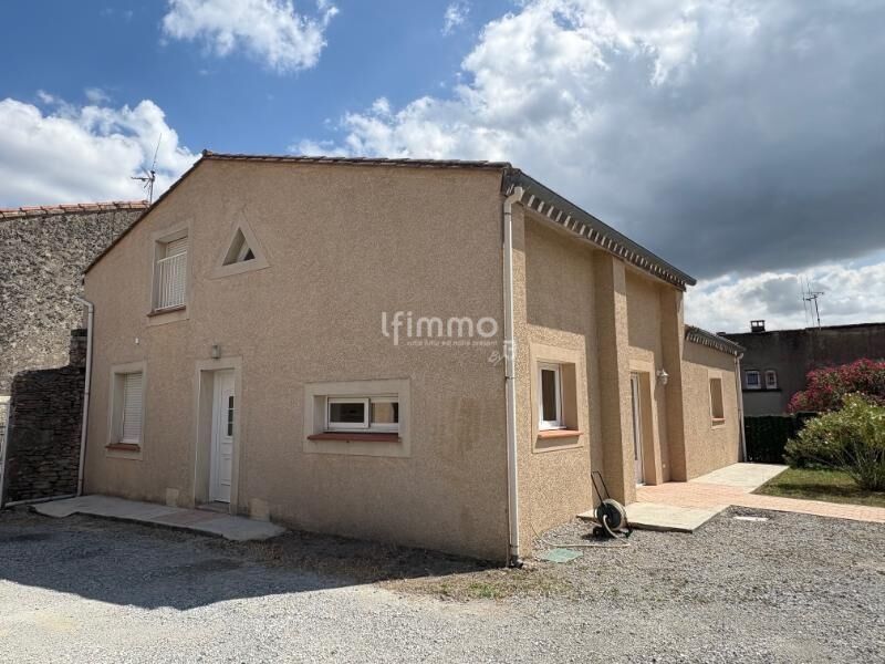 Villa T3 de 121M2 avec jardin de 220M2 situé à Alzonne - Facade ouest alzonne