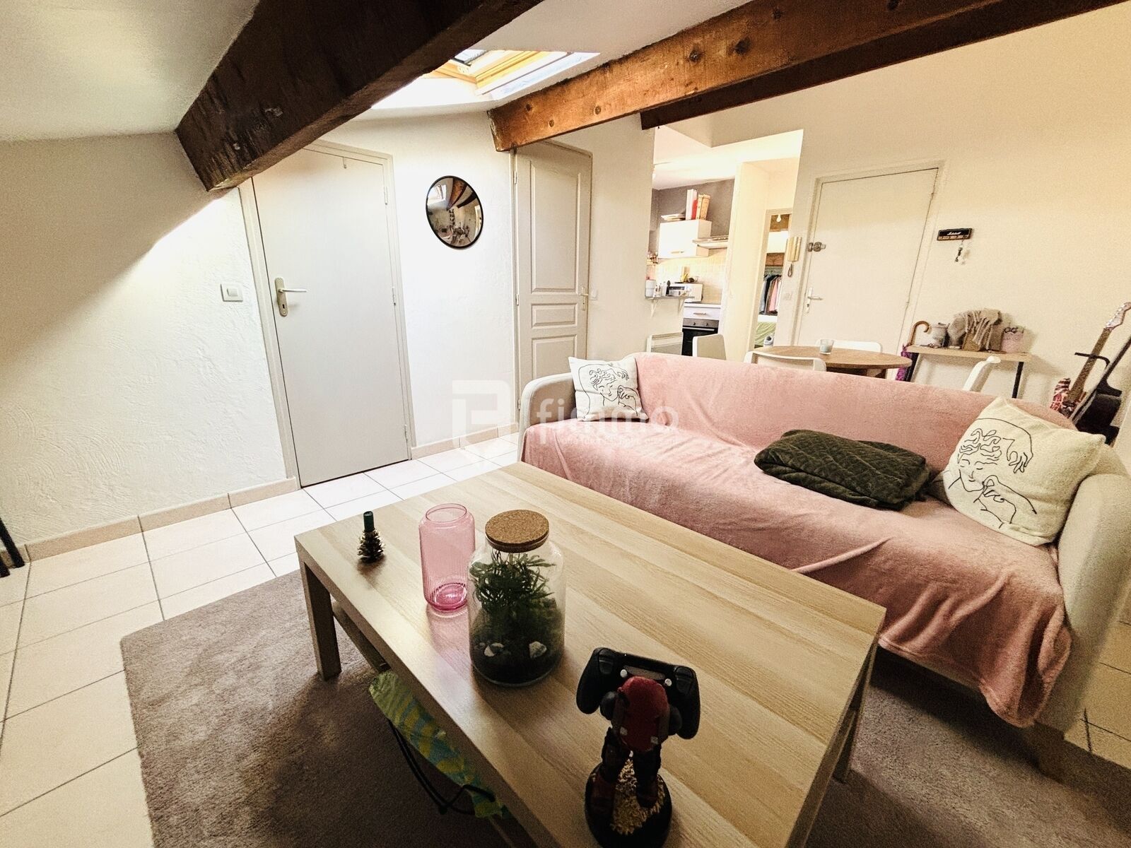 2 pièces plein de charme sous les toits au calme à Pégomas - C85465e0-d6d1-41a3-aff9-f22d8445e2a1