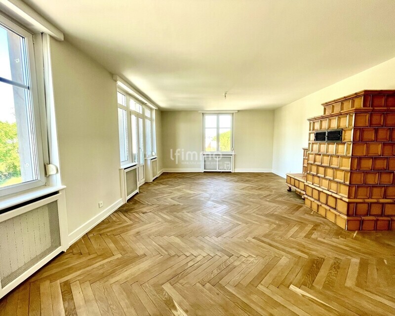 Sous compromis : Appartement de réception dans une maison de maître - Séjour 1