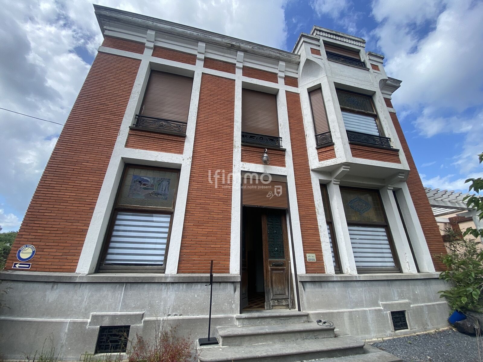 Maison de maître de caractère à vendre - Dji 20250528 155638 579