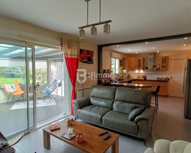 Pavillon 2010 en excellent état - Img20250505132531