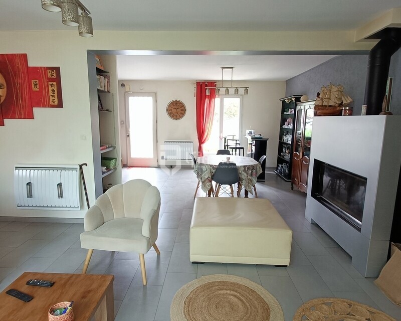 Pavillon 2010 en excellent état - Img20250505132545