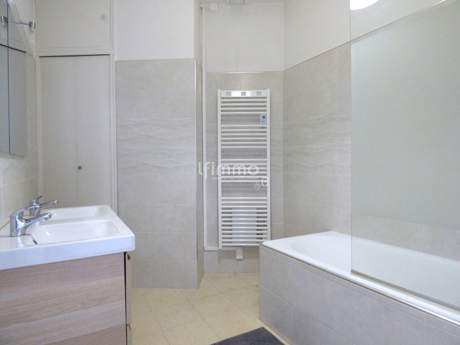 62223 - Saint-Laurent-Blangy - T4 meublé avec terrasse et garage - Salle de bains