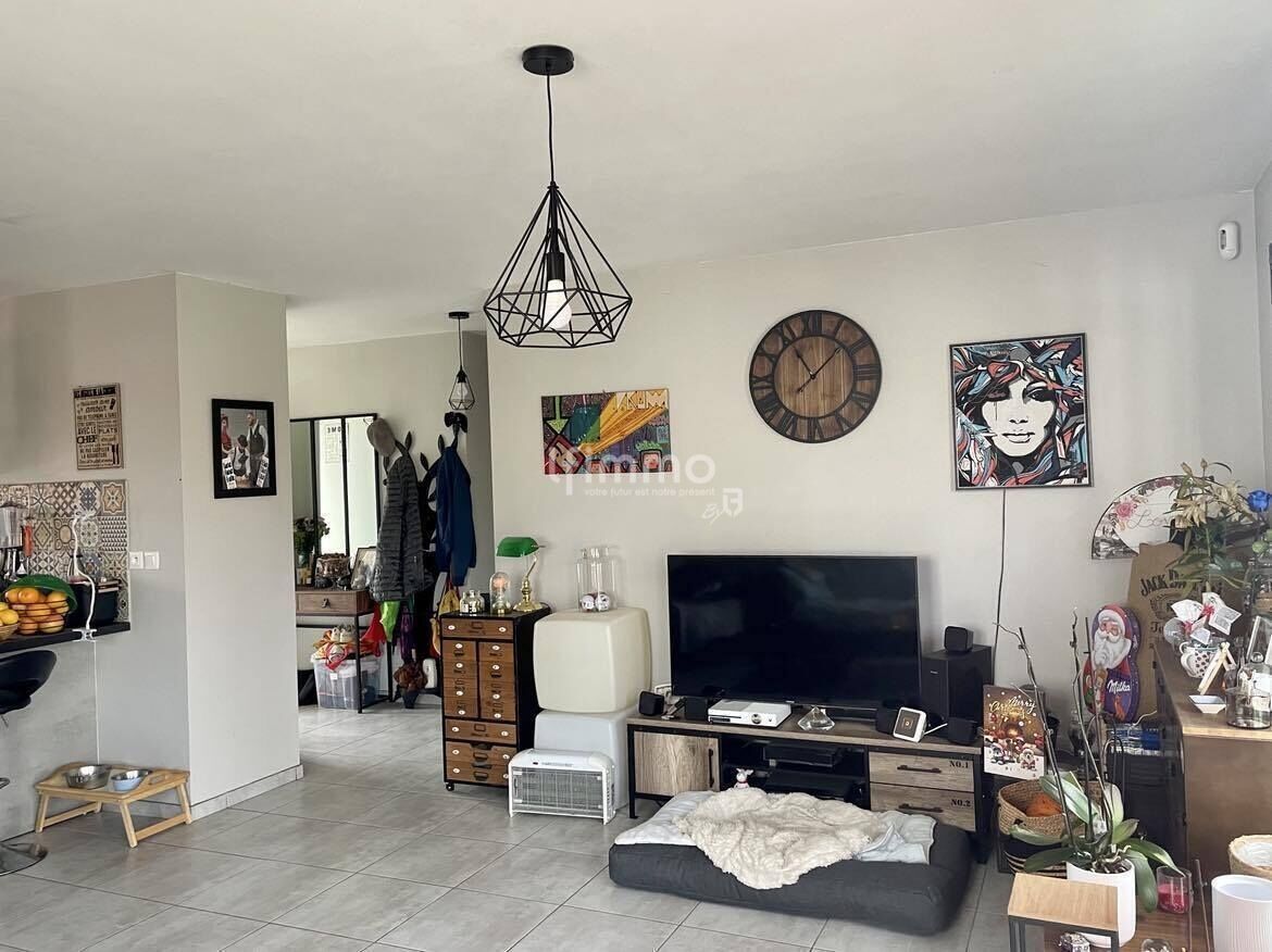 Maison individuelle récente de plain-pied - Salon