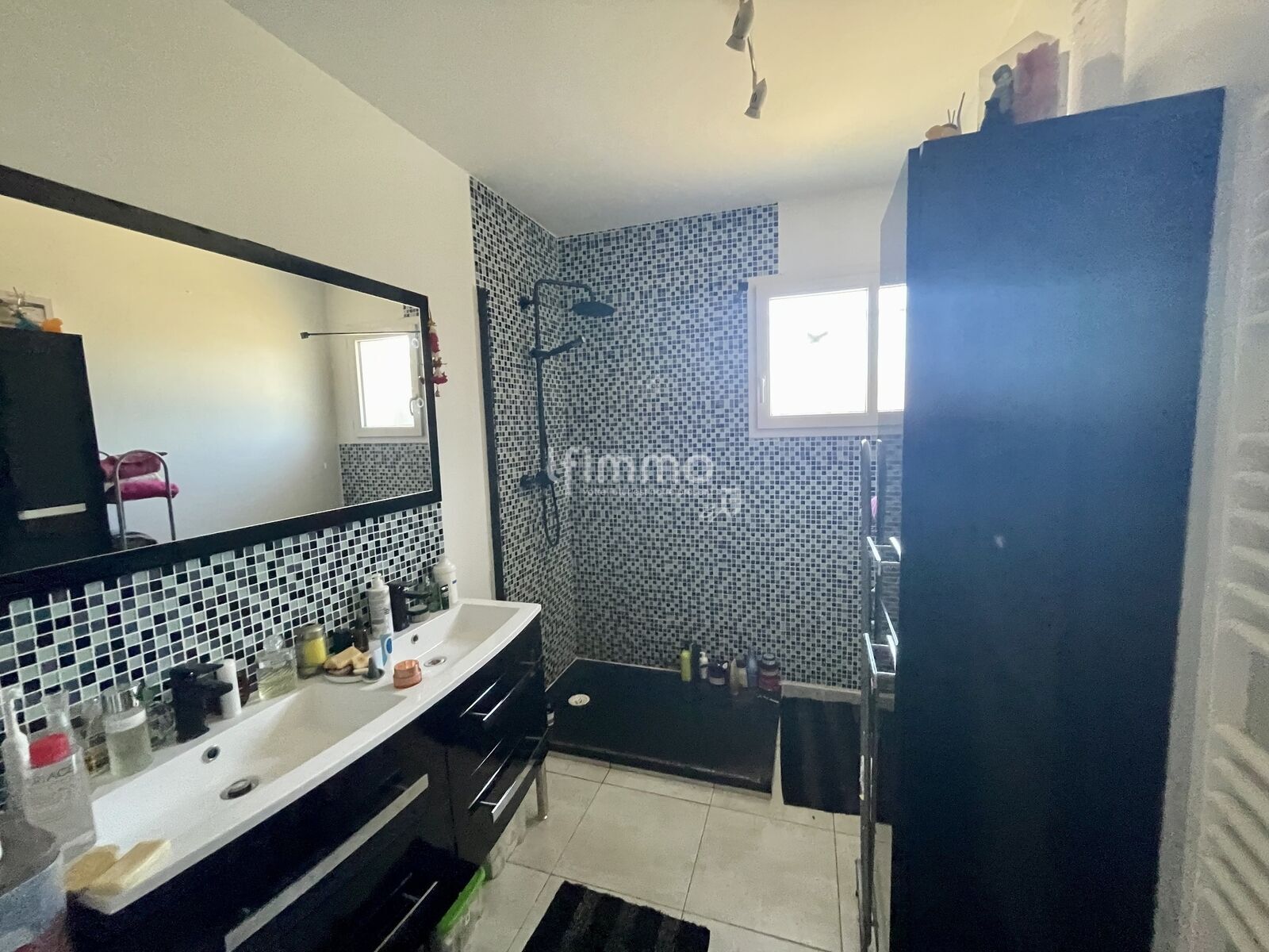 Maison individuelle récente de plain-pied - Salle d eau