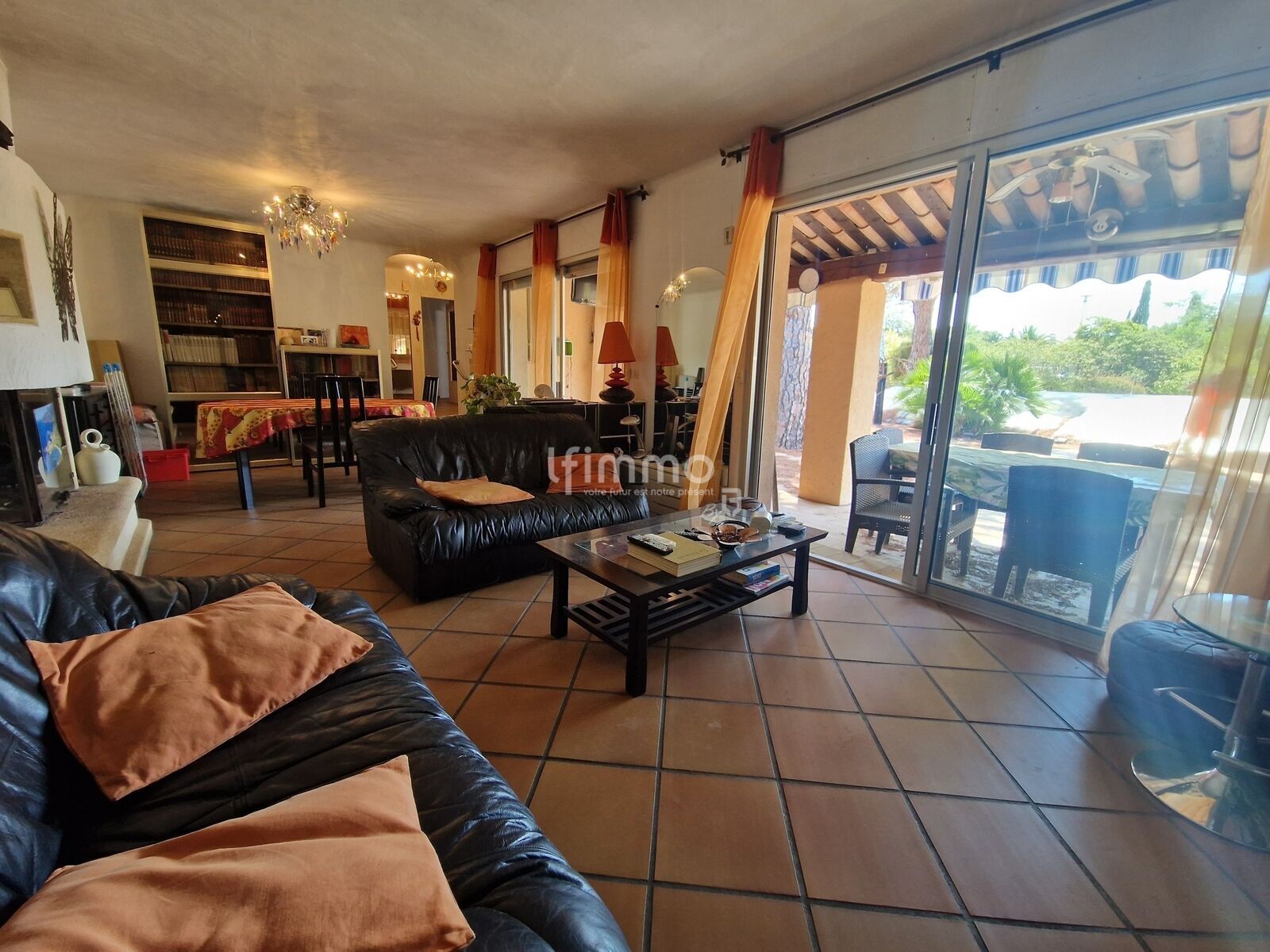 Villa individuelle avec piscine  - 20240720 115527