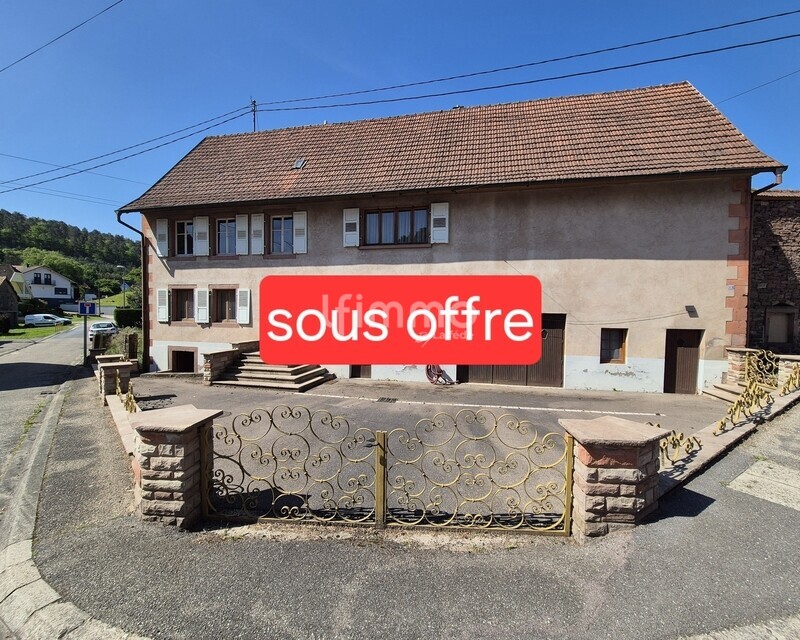 Maison d'environ 142 m2 habitables avec dépendances sous offre.  - 20250509 111640