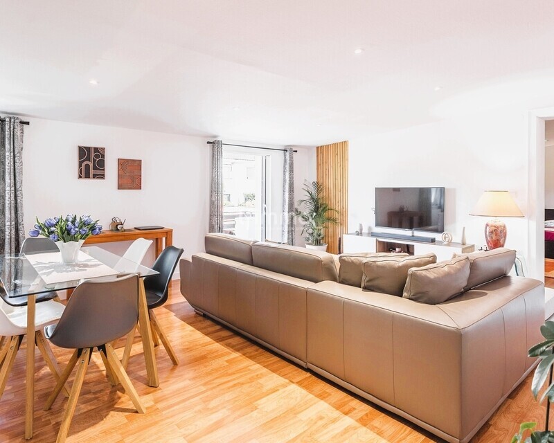 F4 de 115 m² dont 3 grandes chambres - Photo sejour  1  appartement