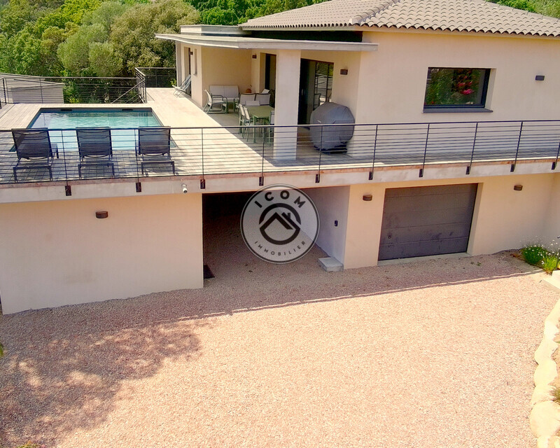 Villa T5 contemporaine meublée avec piscine - Sing0022