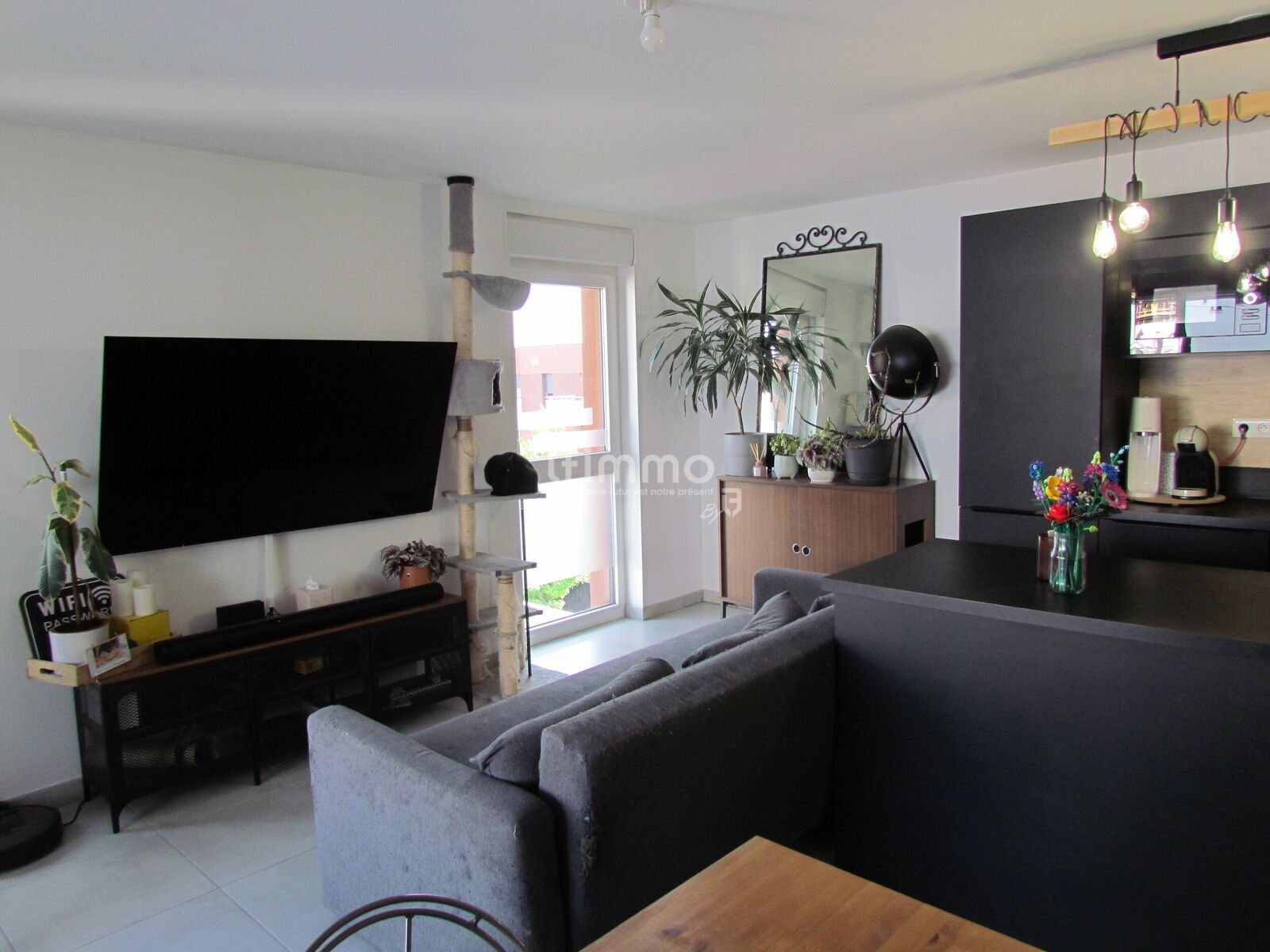 F3 avec une loggia et un garage - Img 2966