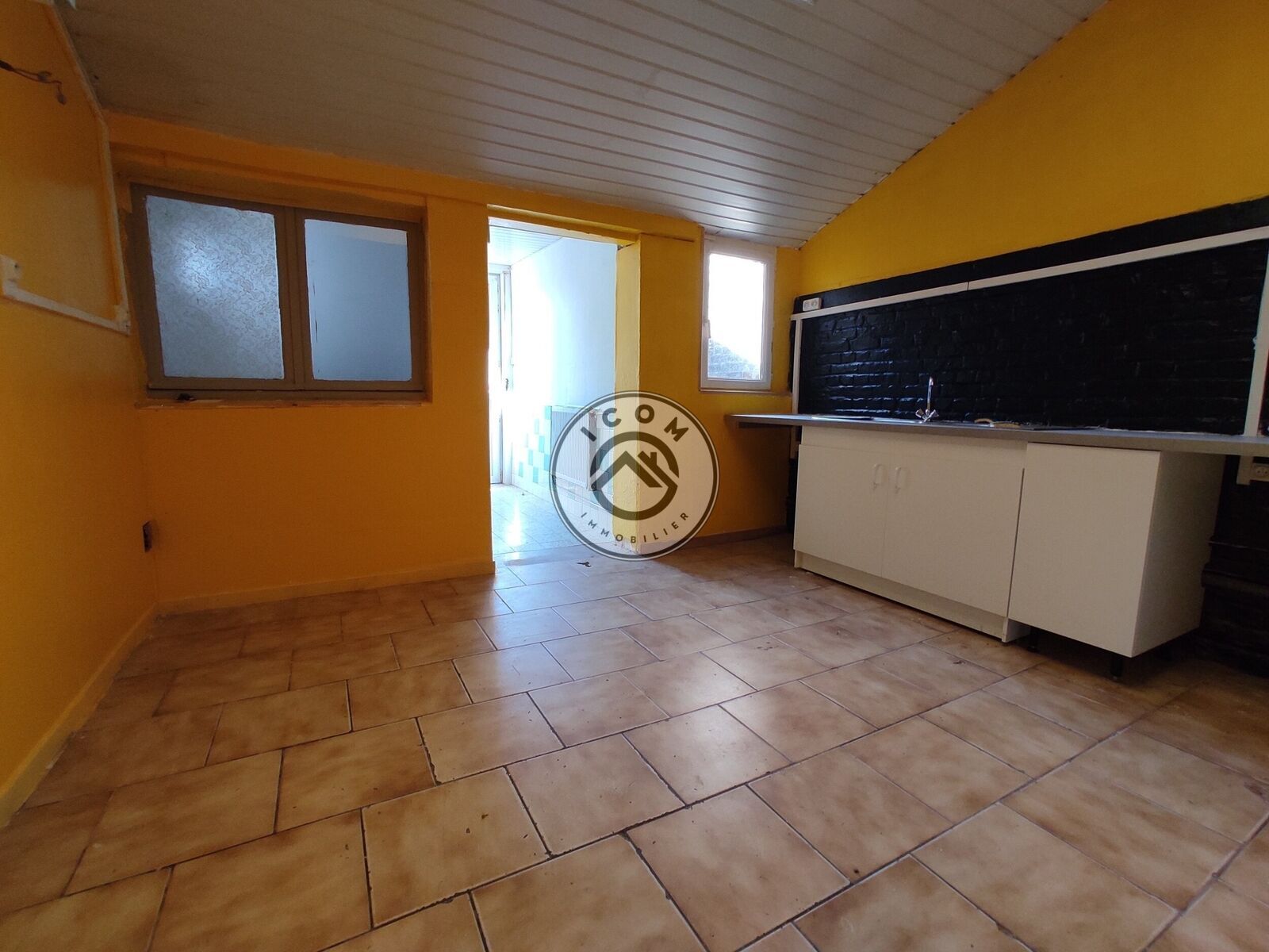 Maison semi-individuelle à deux pas du centre ville - Img 20250516 154456