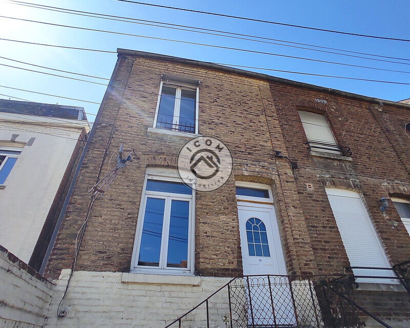 Maison semi-individuelle à deux pas du centre ville - Img 20250516 155210