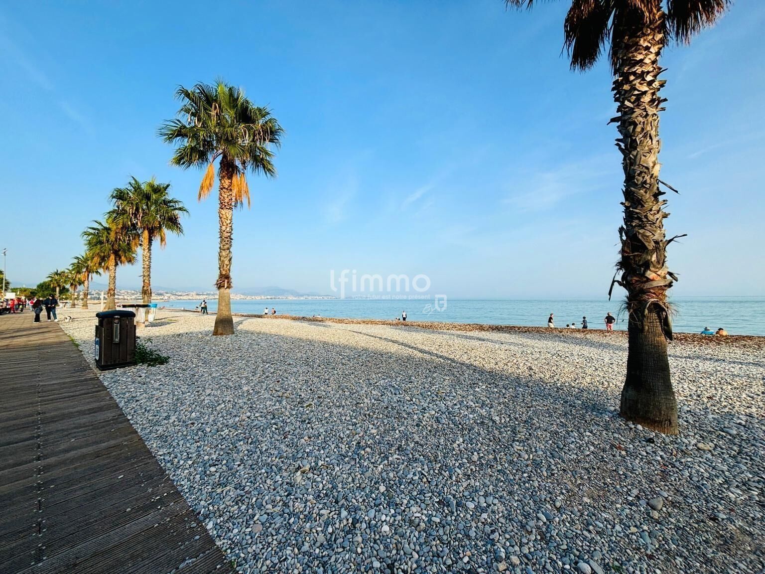 3 pièces lumineux meublé – Vue mer – Résidence récente avec piscine - Img 5200 2