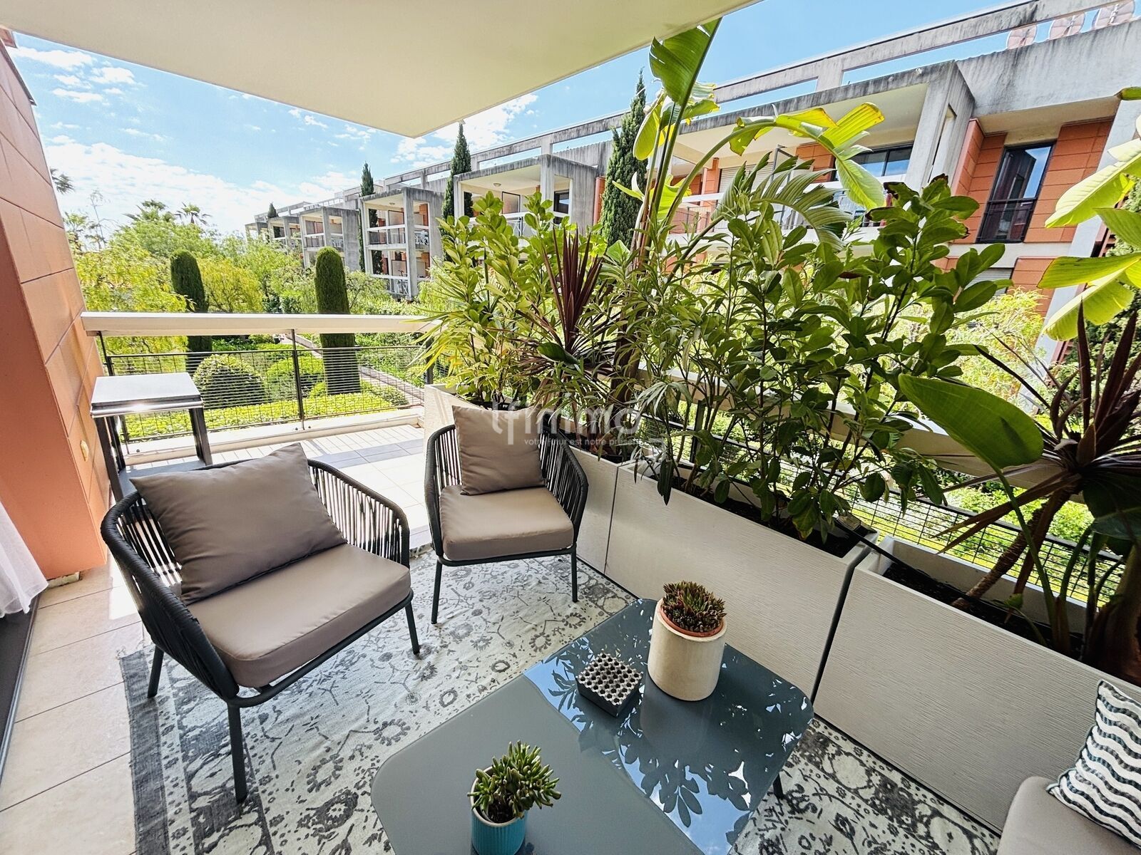 3 pièces lumineux meublé – Vue mer – Résidence récente avec piscine - Img 6199 2