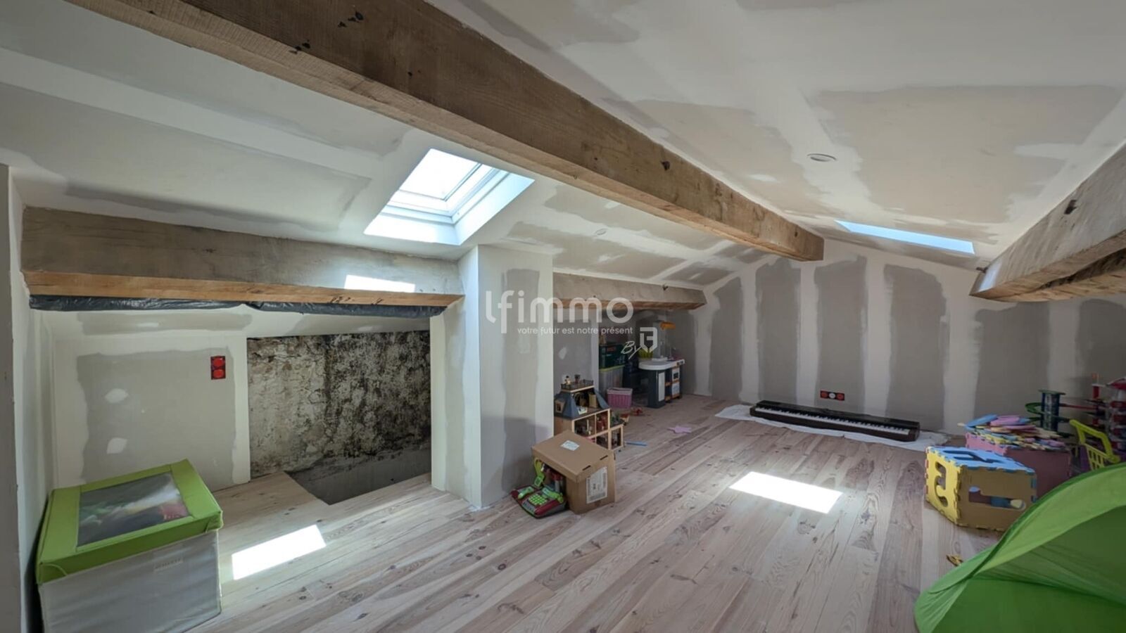 Maison 4 chambres et jardin  - Messenger creation a608ab61-8c11-48a0-82eb-4439bb63c363