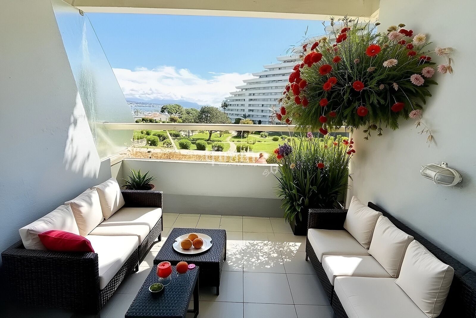 Marina, 2 pièces avec terrasse et vue mer, port, jardins - terrasse fleurie photo 5