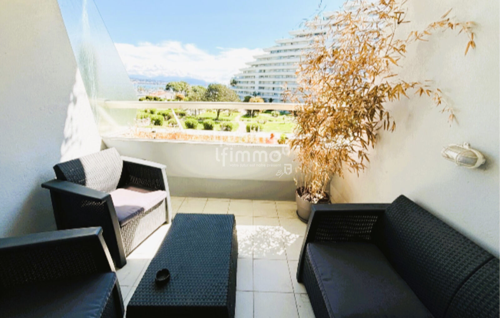 Marina, 2 pièces avec terrasse et vue mer, port, jardins - Img 5073