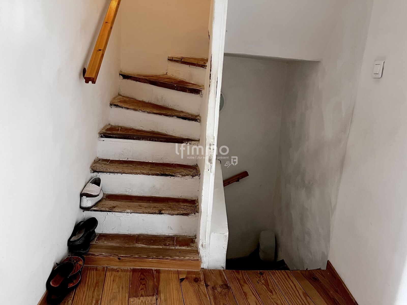 Vivez la douceur du Sud, face au Canal du Midi - Escalier 2   jpeg