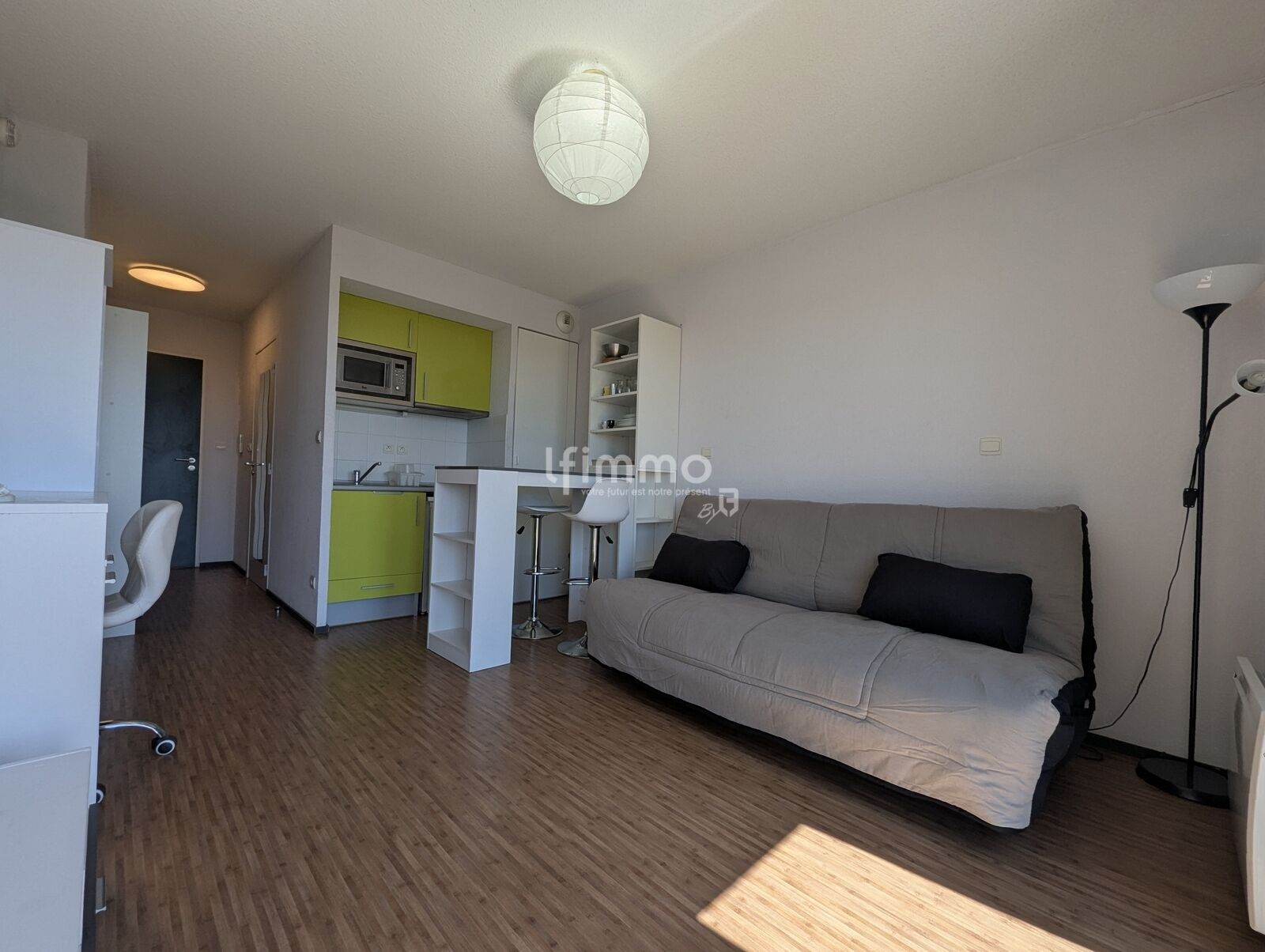 Studio meublé avec parking - Aiguerelles - Pxl 20250530 131413447