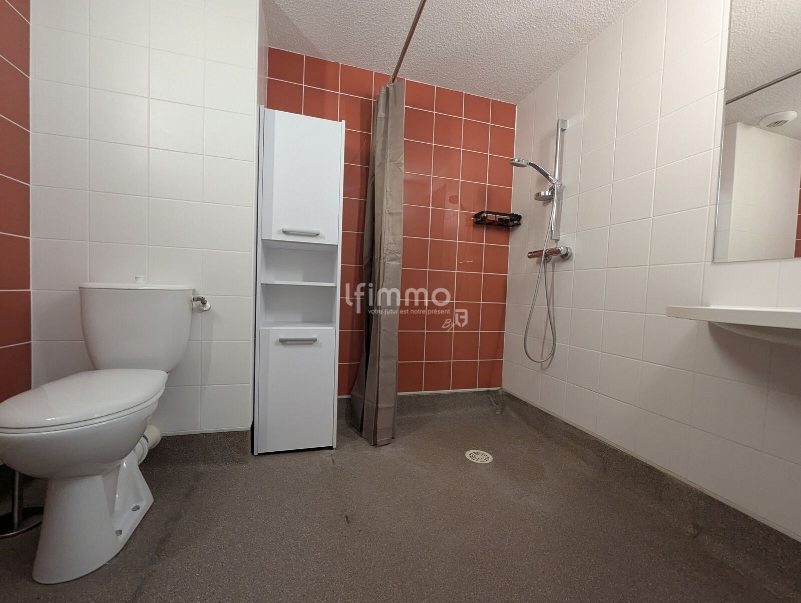 Studio meublé avec parking - Aiguerelles - Pxl 20250530 130754965