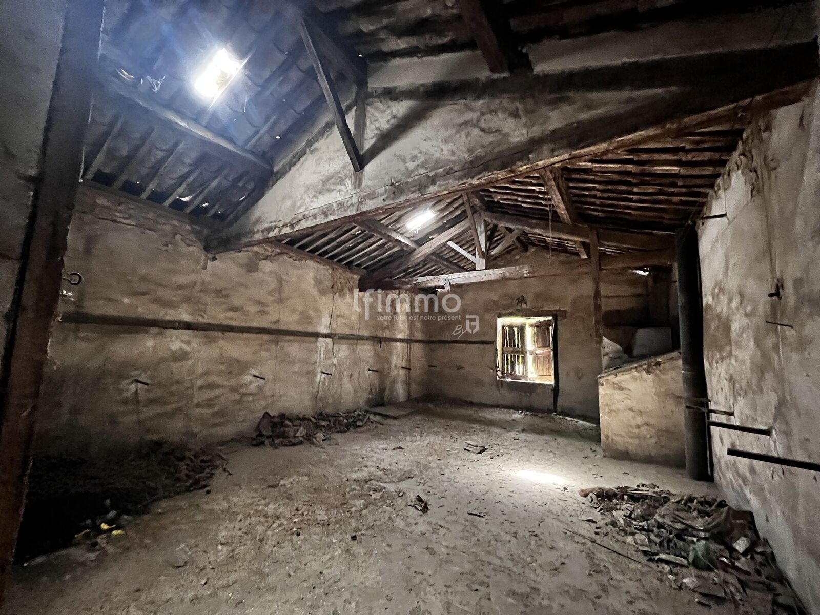 opportunité d'investissement à côté du coeur de ville - Premier etage nu