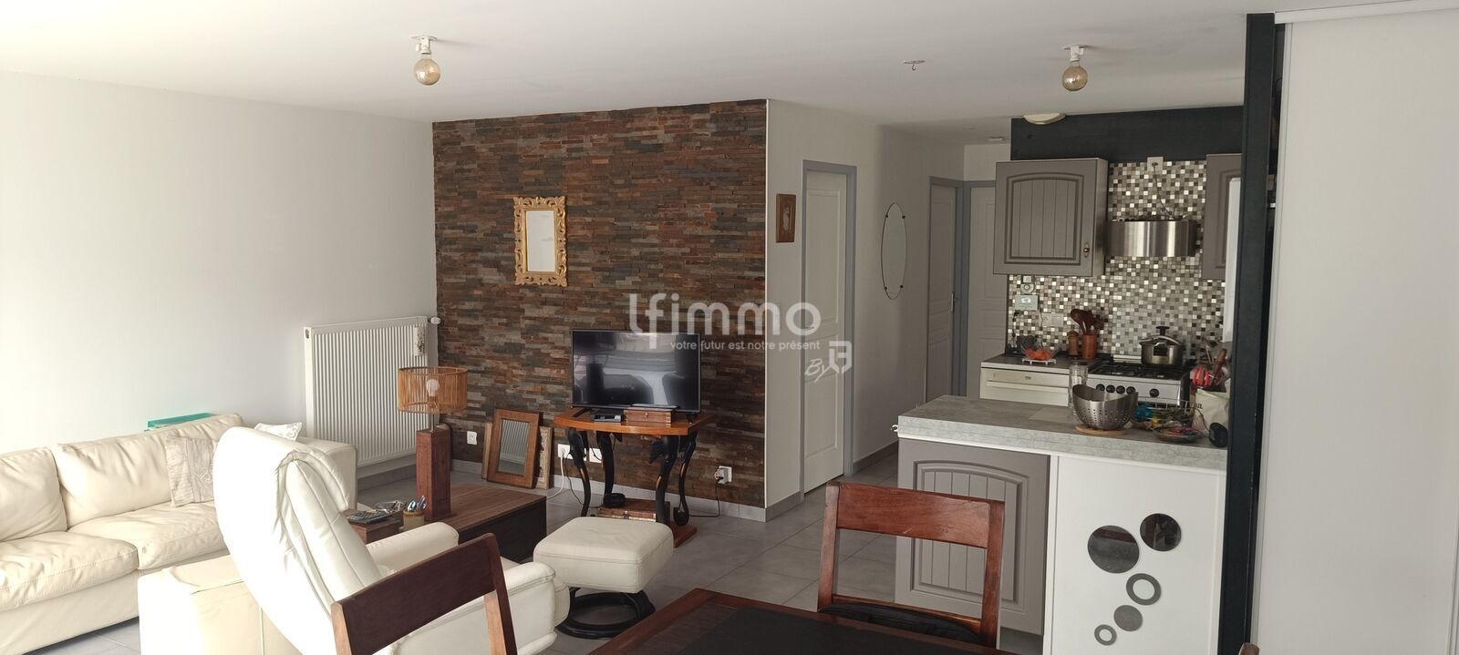 Maison 2 chambres + garage - Img 20250526 143311