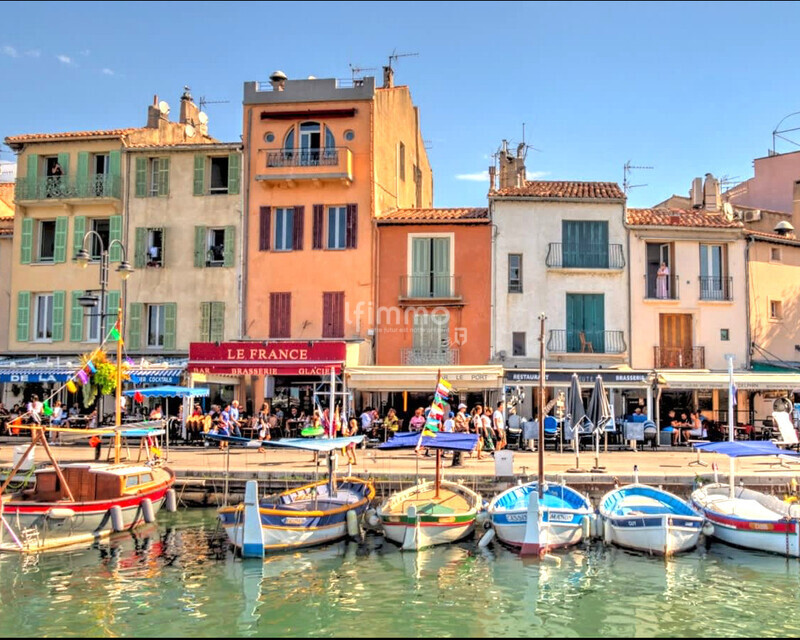 Cassis Centre Port - Appartement atypique  - Photo